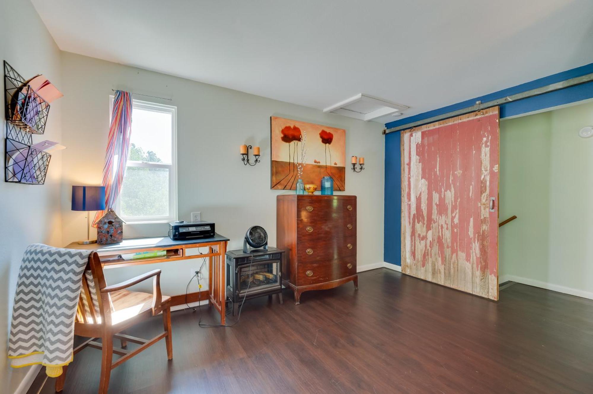 Stunning Golden Home With Deck About 35 Mi To Denver! Екстер'єр фото